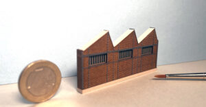 BV-002-F-Z_02-cc Façade Usine Shed briques creuses 6 modules - Echelle Z